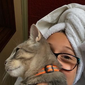 Meet your Posher, Emma